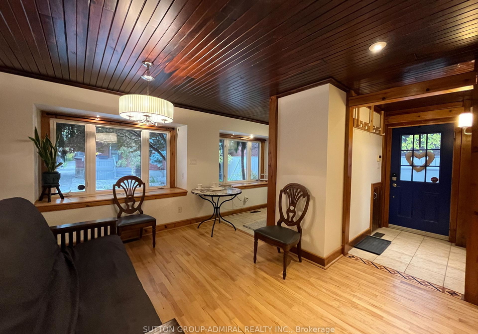 335-palmerston-boulevard-toronto-ontario-c12500962