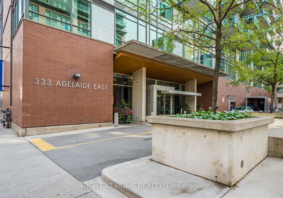 333-adelaide-street-e-toronto-ontario-c12501156