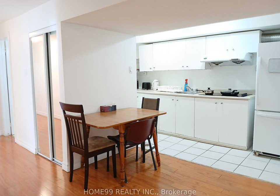 137-pineway-boulevard-north-york-ontario-c12501366