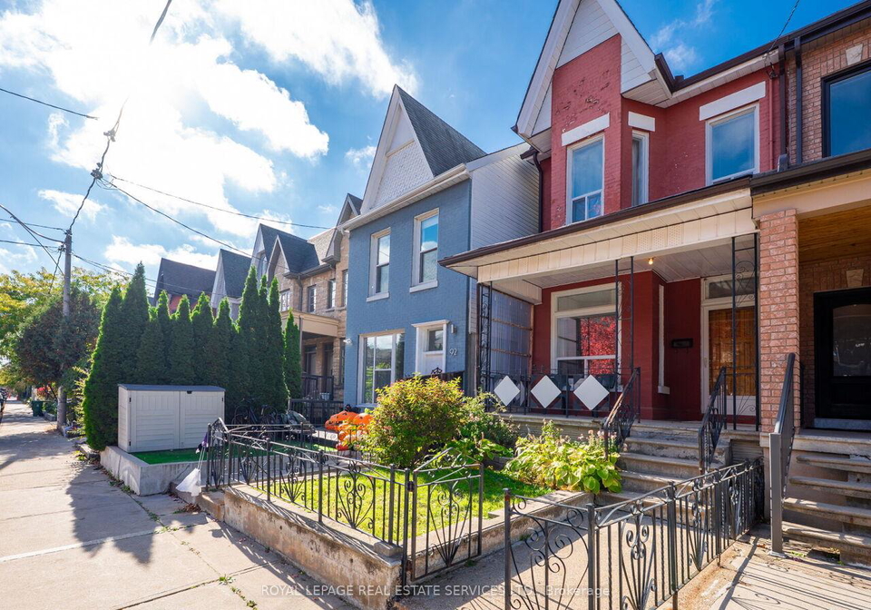 94-montrose-avenue-toronto-ontario-c12501516