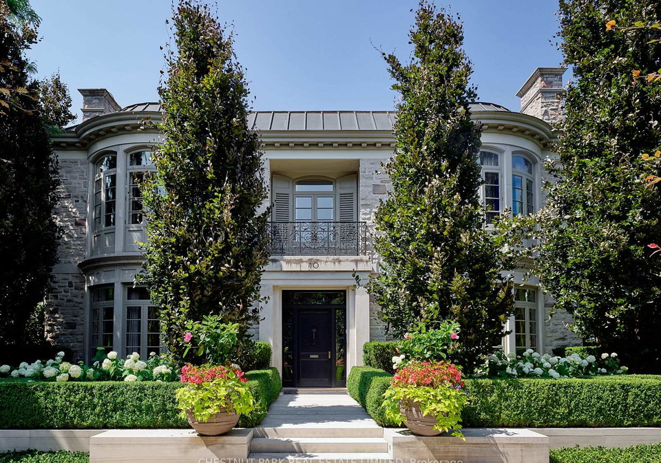 10-shorncliffe-avenue-toronto-ontario-c12502300