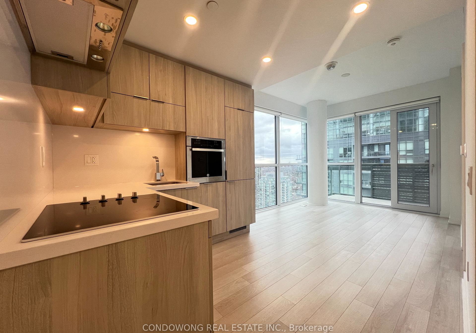 39-roehampton-avenue-toronto-ontario-c12502686
