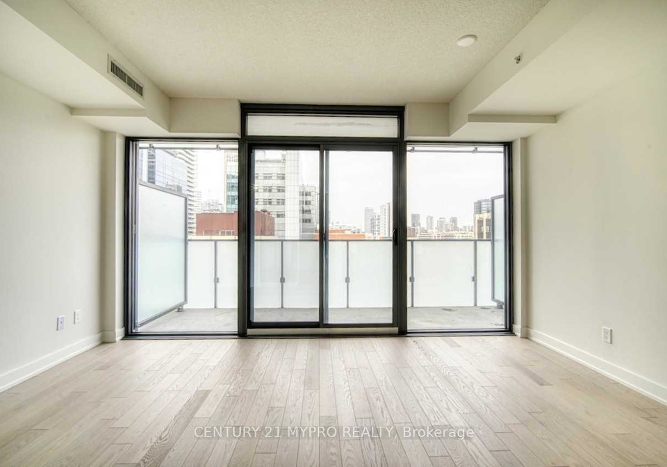 25-richmond-street-e-toronto-ontario-c12503014
