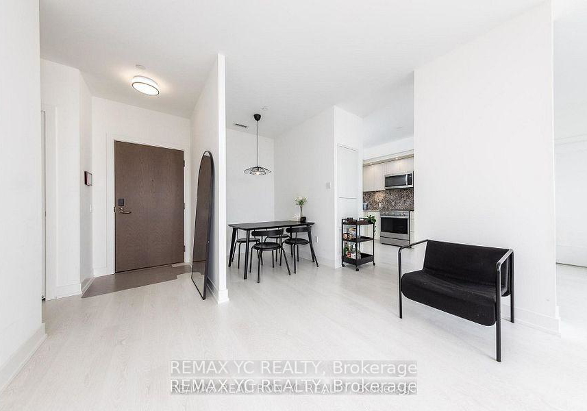 20-inn-on-the-park-north-york-ontario-c12503082