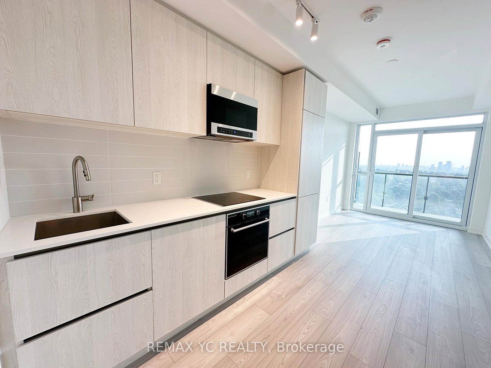 110-broadway-avenue-toronto-ontario-c12503308