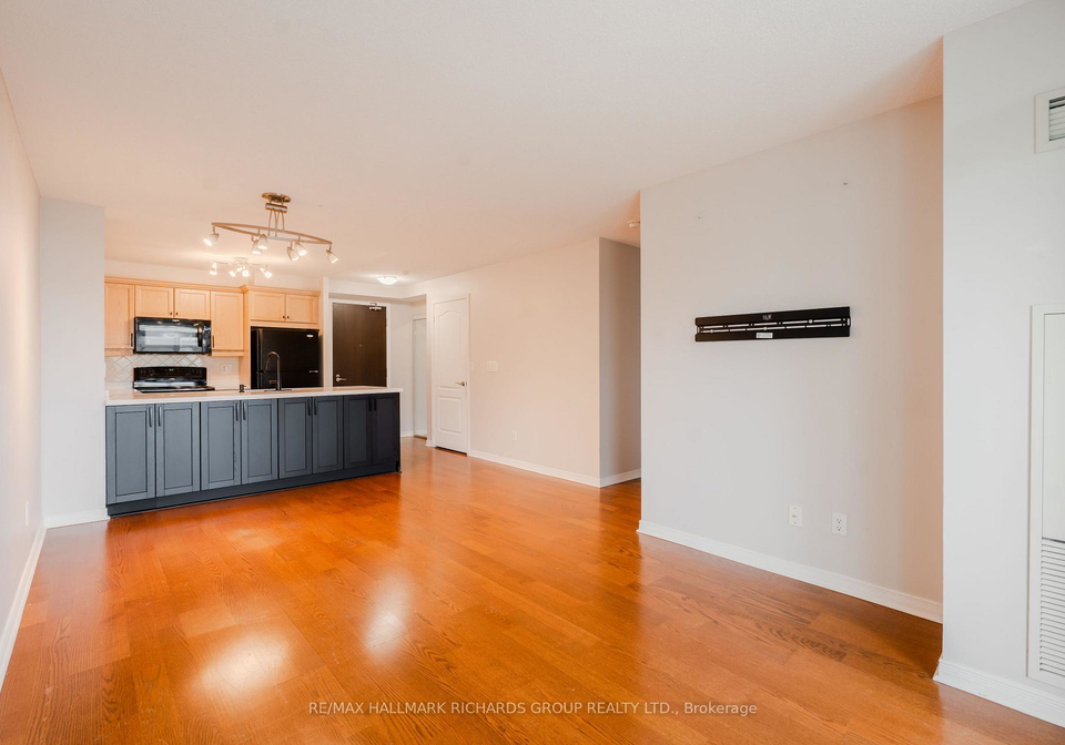 205-the-don-way-w-north-york-ontario-c12503390