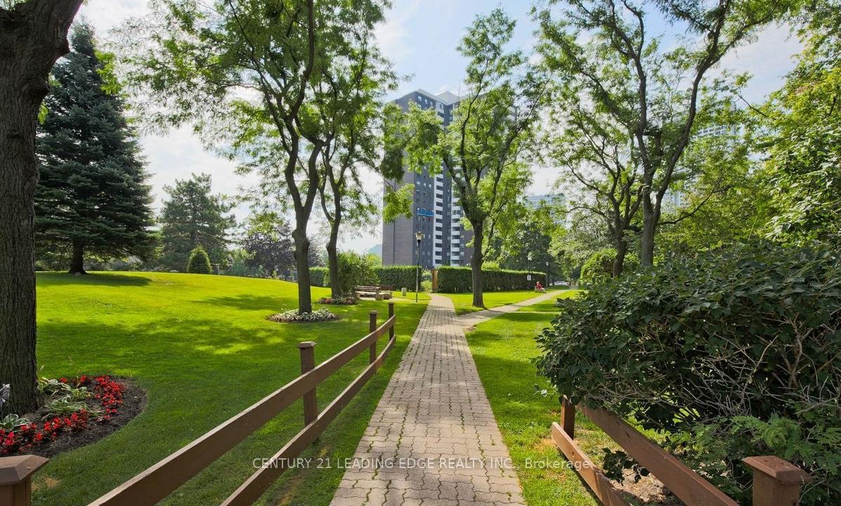 10-muirhead-road-north-york-ontario-c12504342