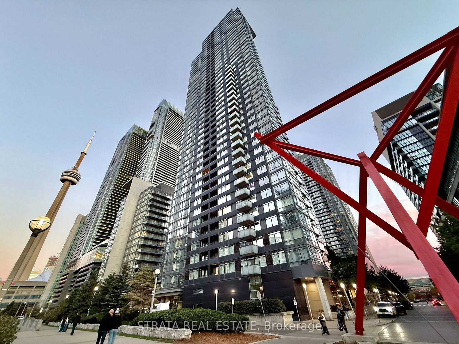 25-telegram-mews-toronto-ontario-c12504484