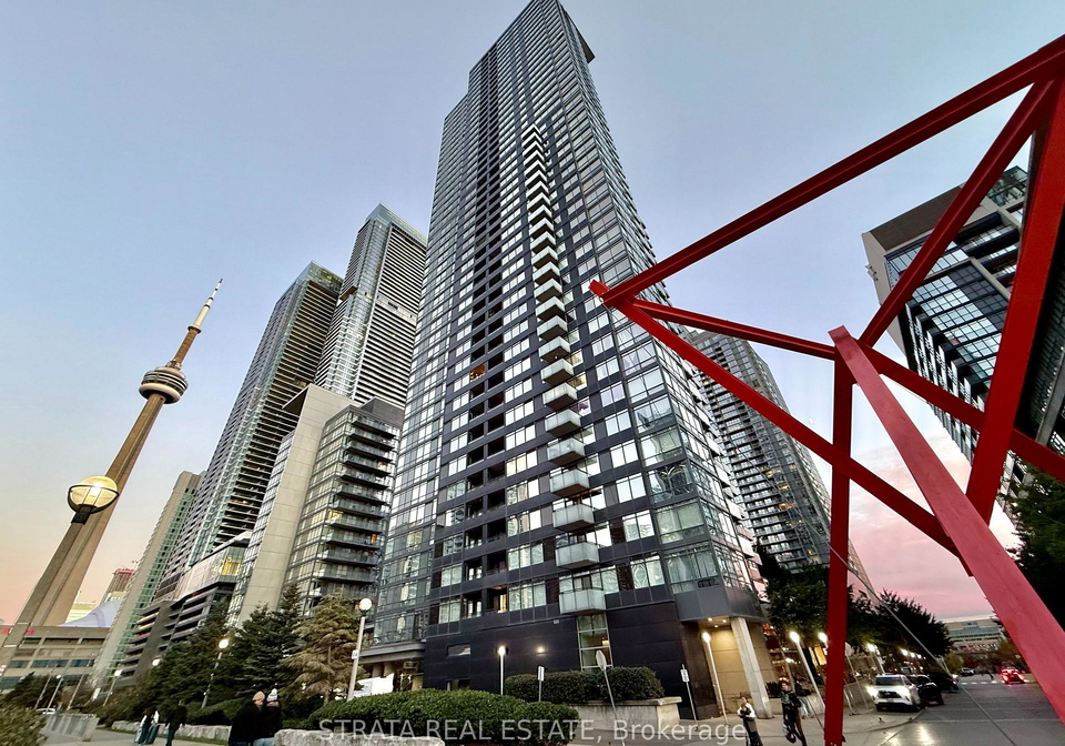 25-telegram-mews-toronto-ontario-c12504484