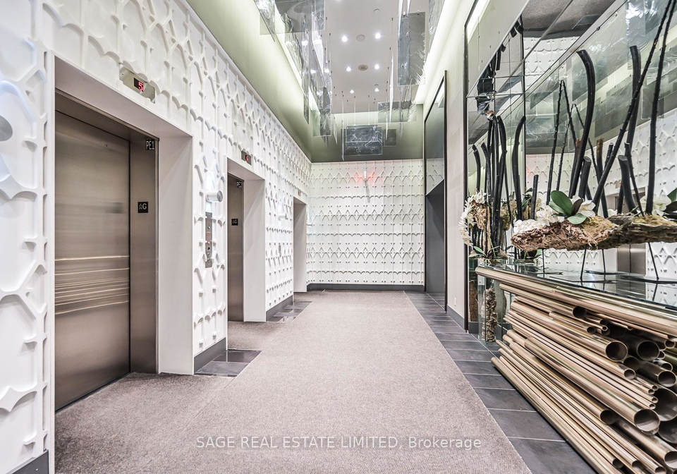 32-davenport-road-toronto-ontario-c12504486