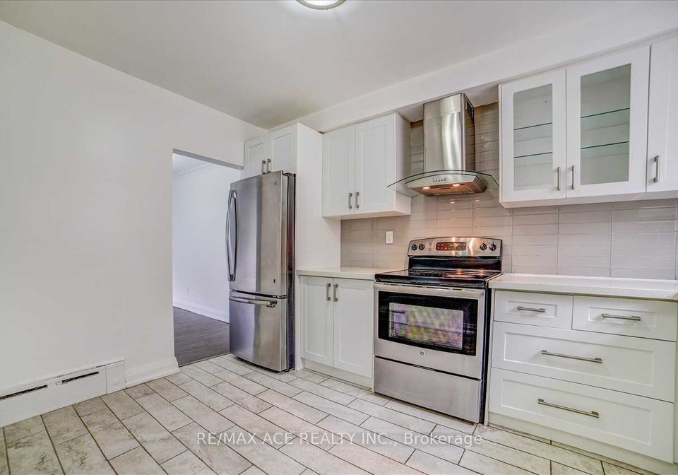 170-elder-street-toronto-ontario-c12504804