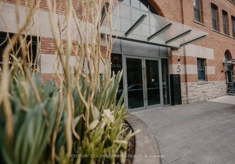 5-st-joseph-street-toronto-ontario-c12505080