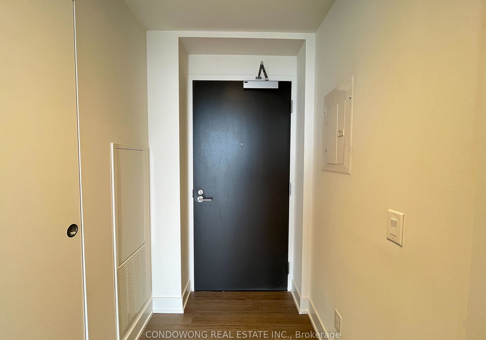 8-cumberland-street-toronto-ontario-c12505450