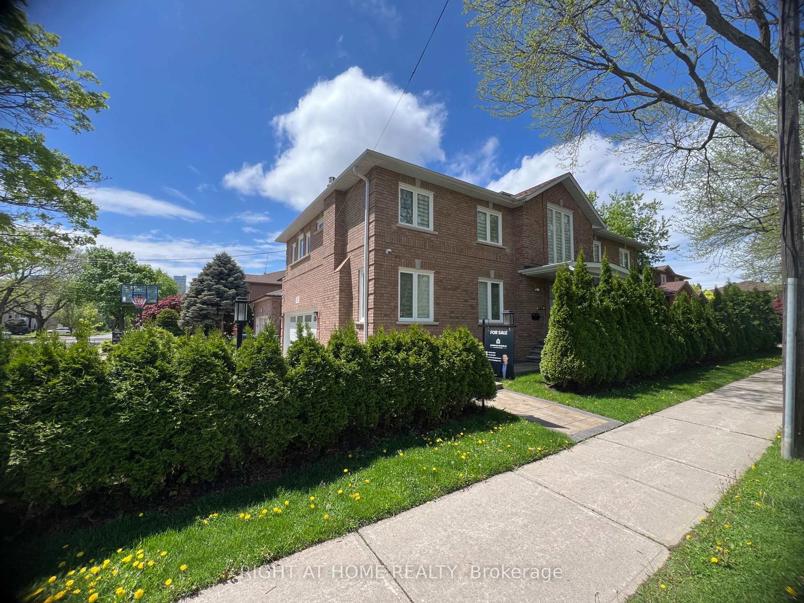 152-holmes-avenue-north-york-ontario-c12506218
