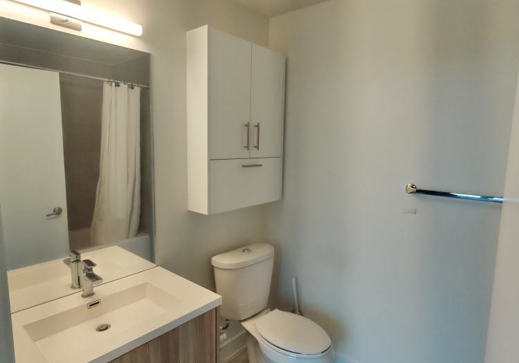 180-fairview-mall-drive-north-york-ontario-c12506272