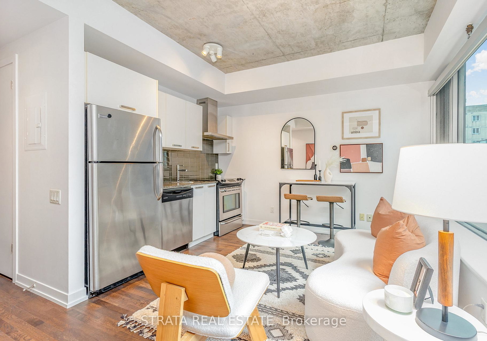 95-bathurst-street-toronto-ontario-c12506344