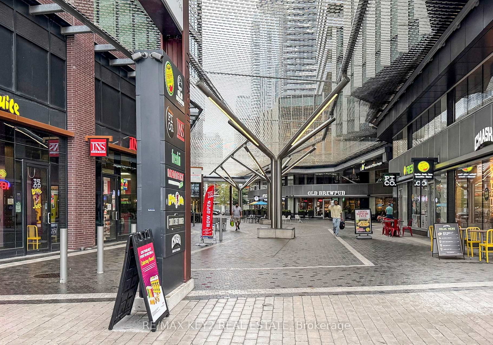 15-richardson-street-toronto-ontario-c12506468