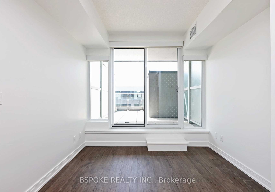 621-sheppard-avenue-e-north-york-ontario-c12506826