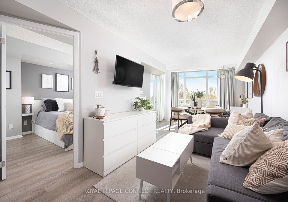 231-fort-york-boulevard-toronto-ontario-c12507048