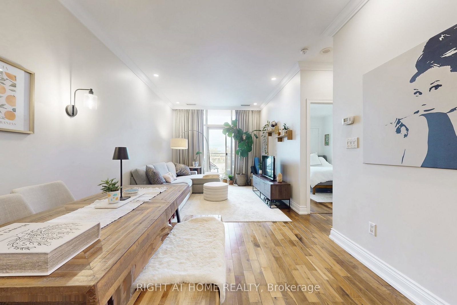 1-leaside-park-drive-east-york-ontario-c12507298
