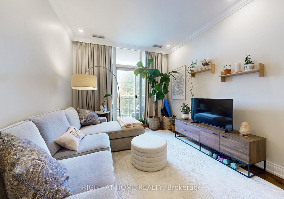 1-leaside-park-drive-east-york-ontario-c12507298