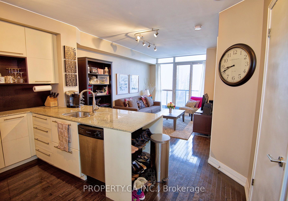 25-carlton-street-toronto-ontario-c12507384