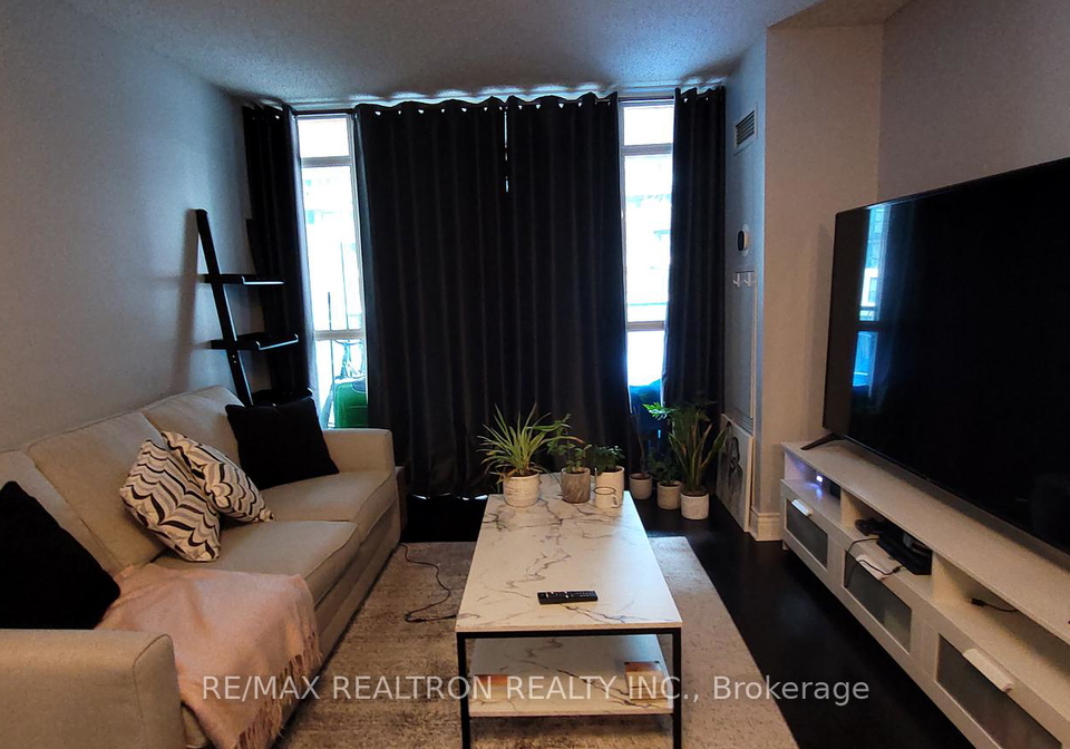 525-wilson-avenue-toronto-ontario-c12507582