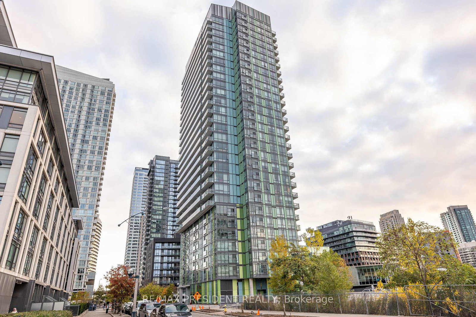 178-fort-york-boulevard-nw-toronto-ontario-c12507768