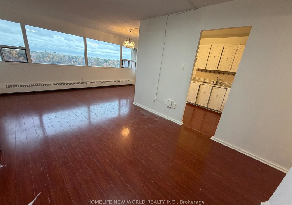 100-leeward-glenway-way-east-york-ontario-c12507874