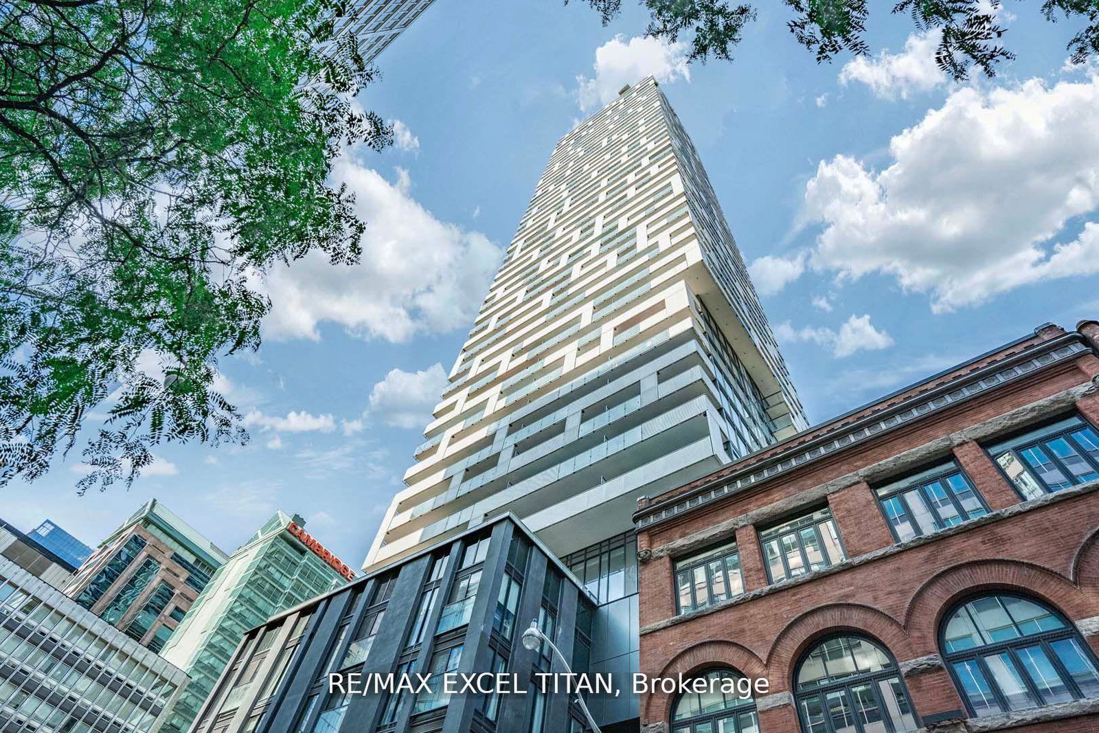 20-lombard-street-toronto-ontario-c12508120