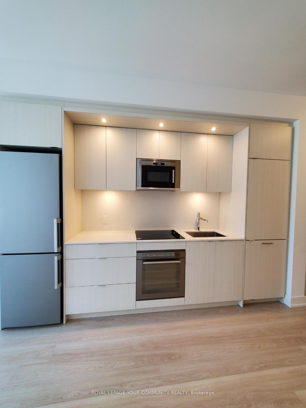 30-inn-on-the-park-drive-north-york-ontario-c12508590