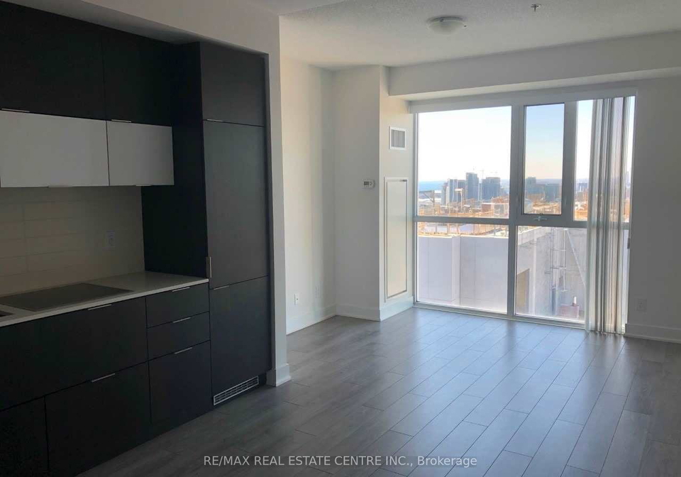 318-richmond-street-w-toronto-ontario-c12508726