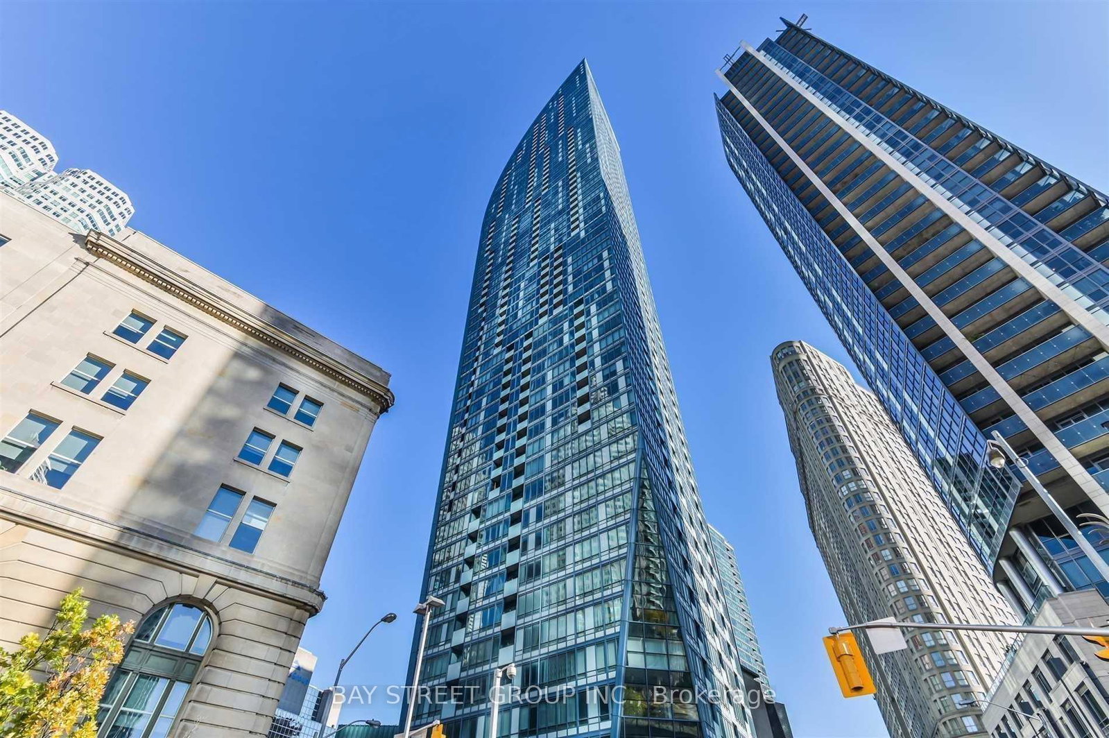 8-the-esplanade-toronto-ontario-c12508736