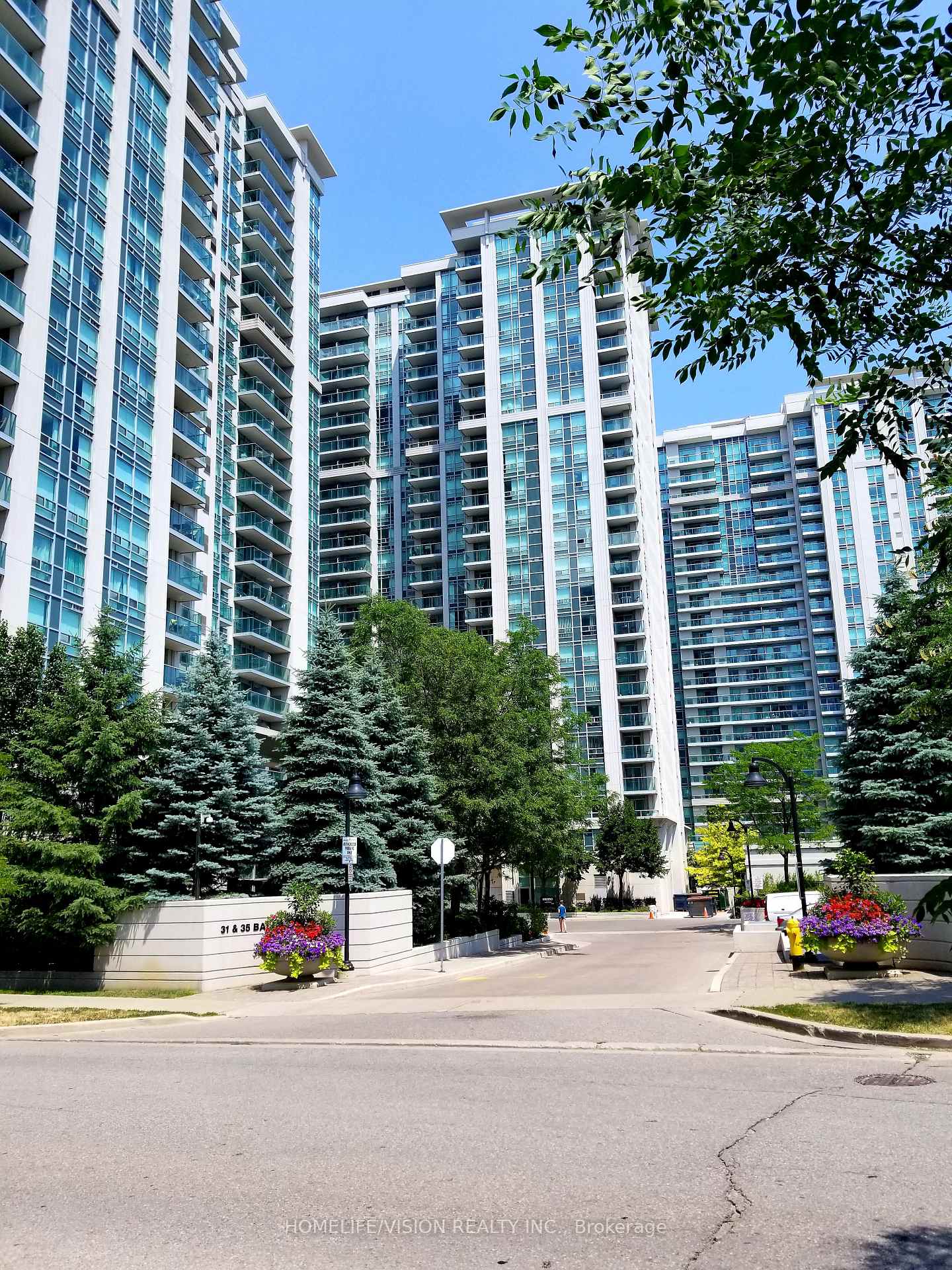 35-bales-avenue-north-york-ontario-c12509628