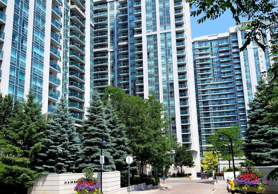 35-bales-avenue-north-york-ontario-c12509628