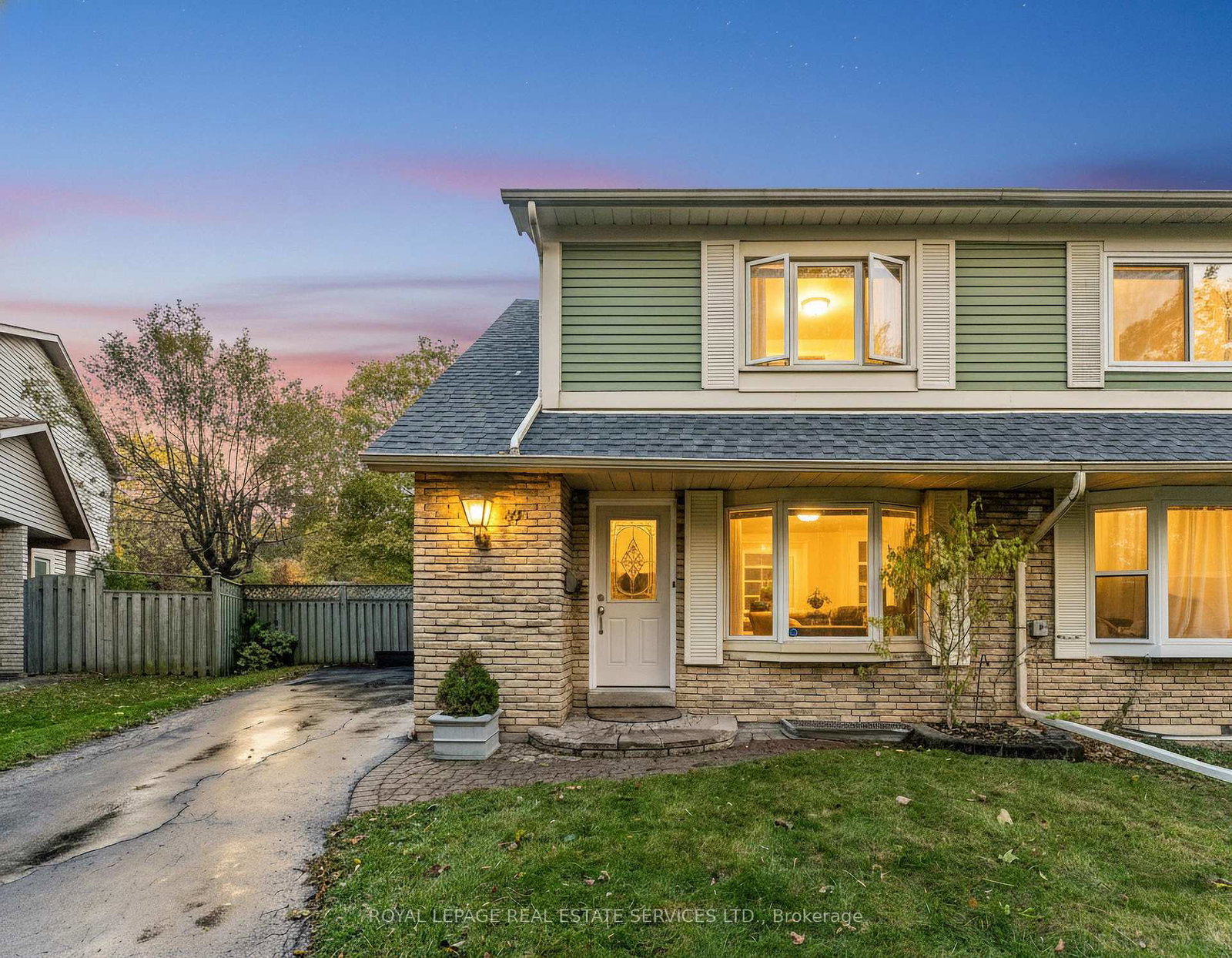 19-hollyberry-trail-north-york-ontario-c12510044