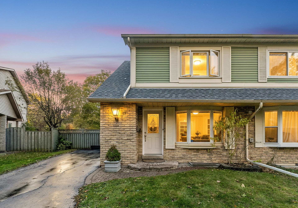 19-hollyberry-trail-north-york-ontario-c12510044