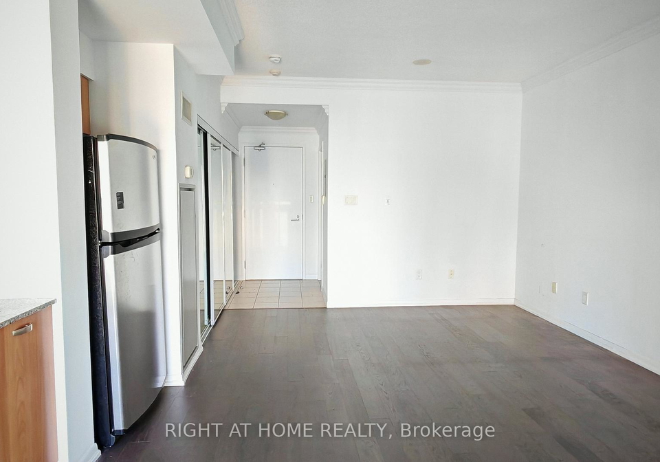 37-grosvenor-street-toronto-ontario-c12510852