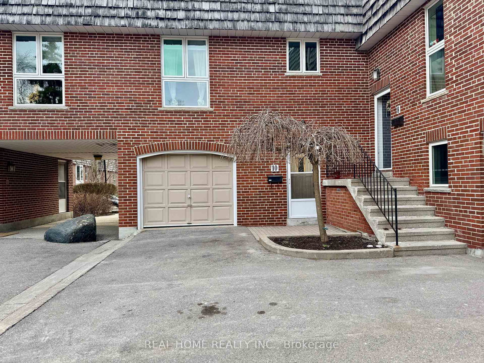 10-farina-mill-way-north-york-ontario-c12511008