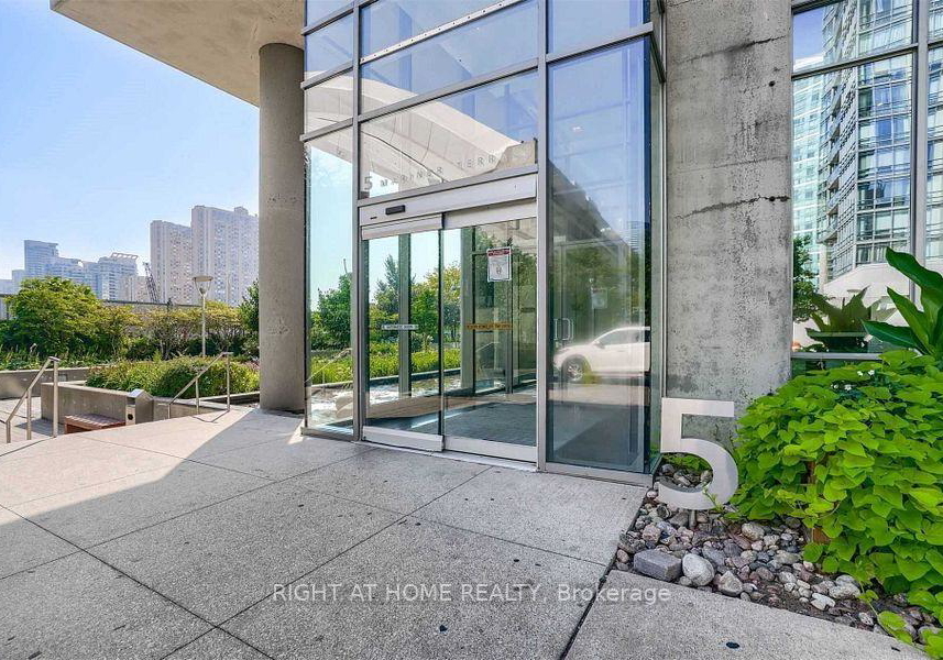 5-mariner-terrace-toronto-ontario-c12511050