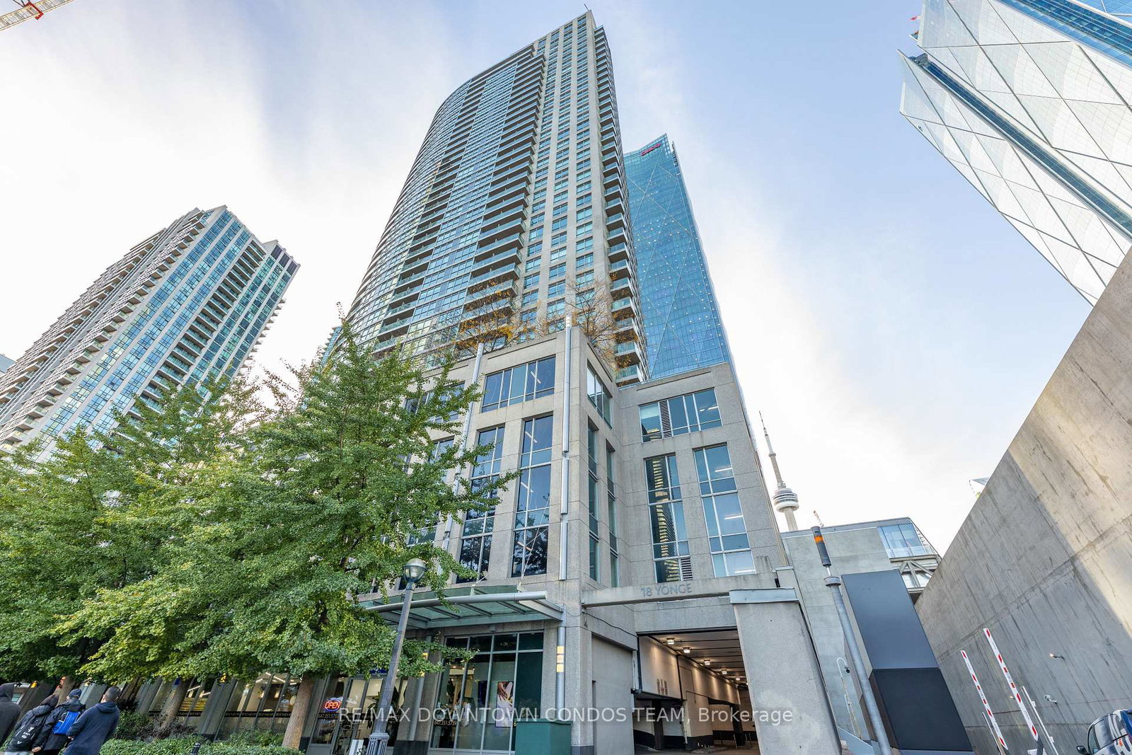 18-yonge-street-toronto-ontario-c12512272