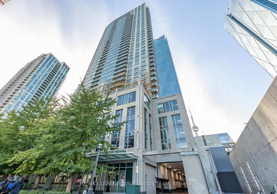 18-yonge-street-toronto-ontario-c12512272