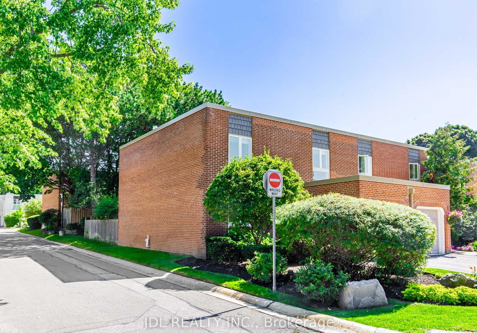 29-scenic-mill-way-north-york-ontario-c12512396