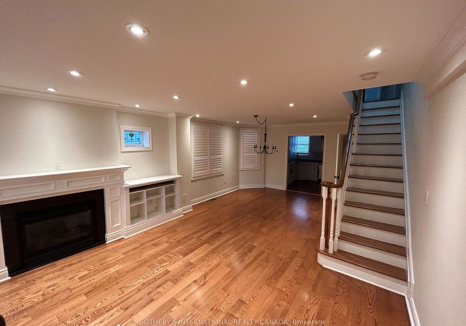 15-castlefield-avenue-toronto-ontario-c12512738