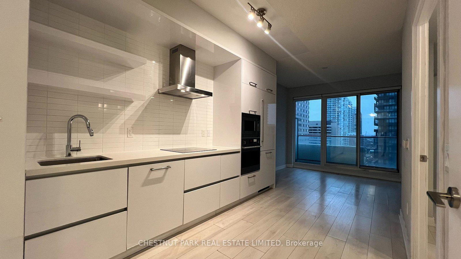 2221-yonge-street-toronto-ontario-c12513222
