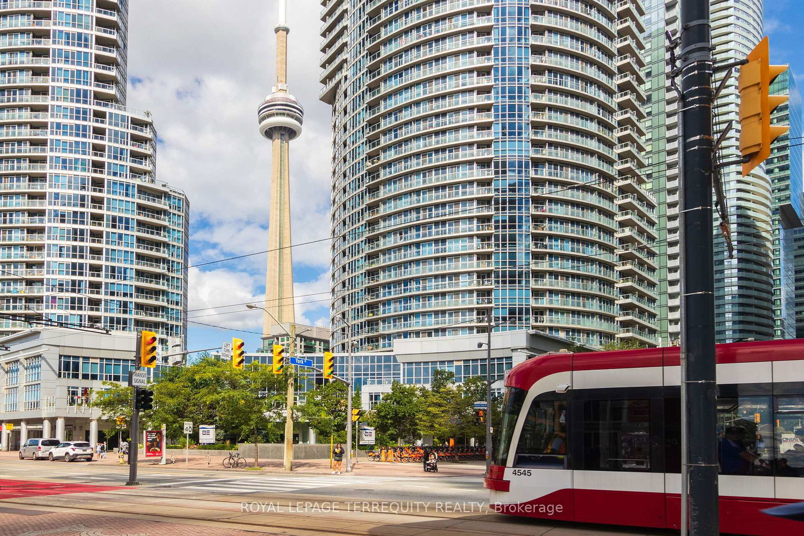 8-york-street-toronto-ontario-c12513262