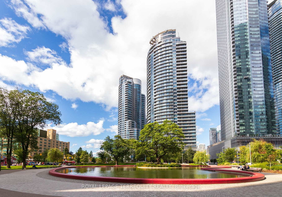 8-york-street-toronto-ontario-c12513262