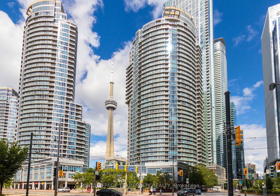 8-york-street-toronto-ontario-c12513262