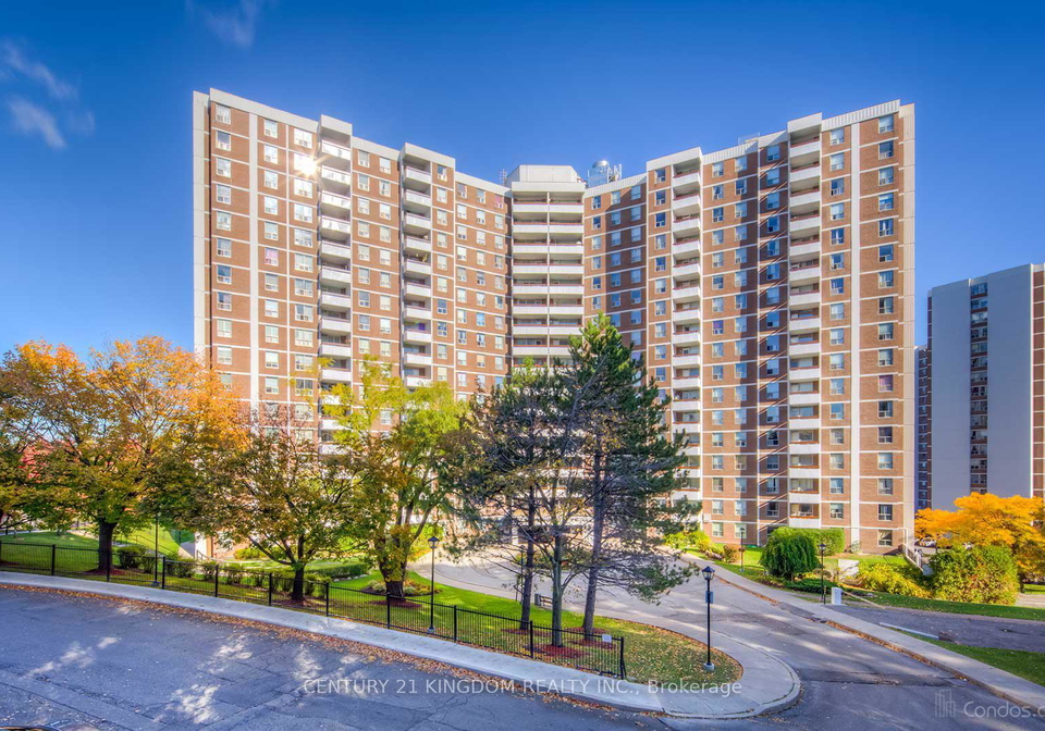 10-edgecliff-golfway-east-york-ontario-c12513650