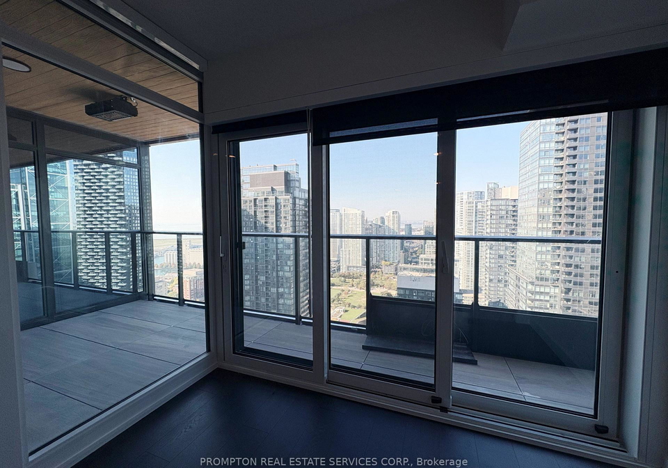 3-concord-cityplace-way-toronto-ontario-c12513698